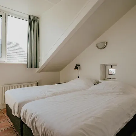 House In 470 Uitgeest